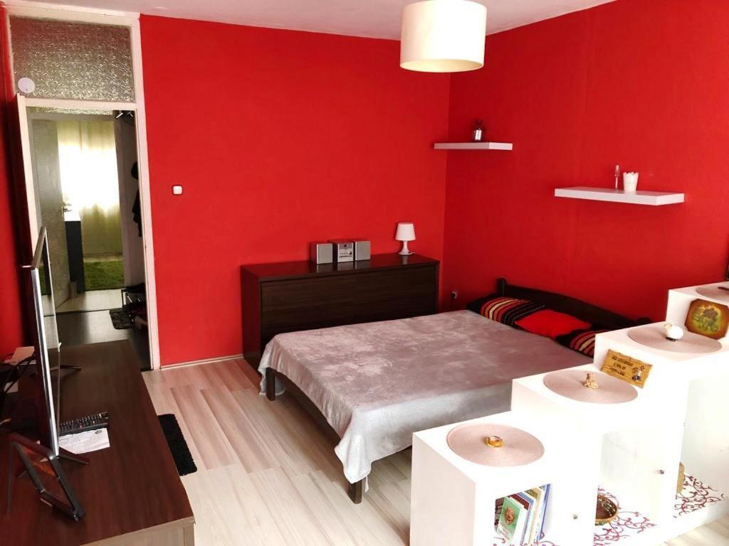 Lilla Vendeglakas Zalaegerszeg Sziveben Apartment Luaran gambar